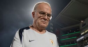 Marcelo Bielsa a punto de ser destituído de dirigir a la Seleccion de Uruguay