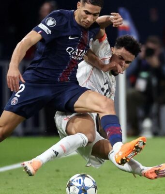 Marroquí Hakimi estará dos meses fuera de las canchas tras lesión en el partido que PSG cayó con Bayern