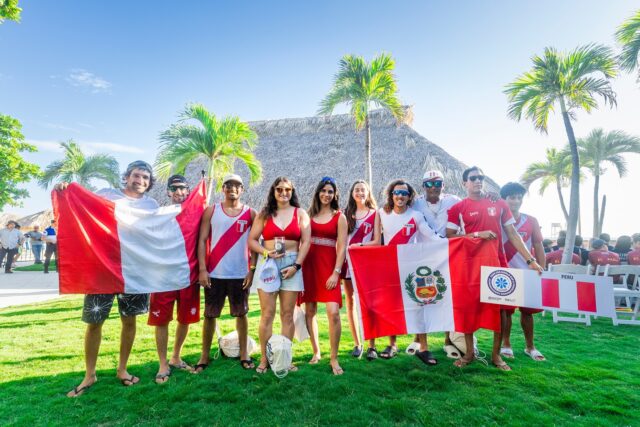 Selección Peruana de surf debutó en el ISA WORLD SUP en El Salvador