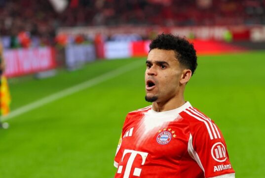 Bayern Múnich logró vencer al St. Pauli en el final por 3-1 y sigue firme en la punta de la Bundesliga