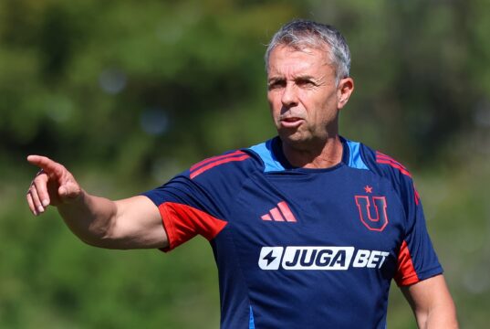 Argentino Gustavo Álvarez es la prioridad de la FPF para que sea el tecnico de la Selección