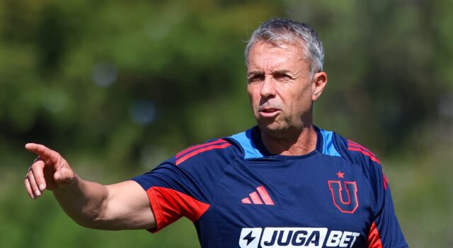 Argentino Gustavo Álvarez es la prioridad de la FPF para que sea el tecnico de la Selección