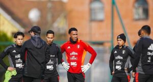 Selección Peruana entrenó en Sochi de cara al cotejo ante Chile. Barreto haría cambios en el once