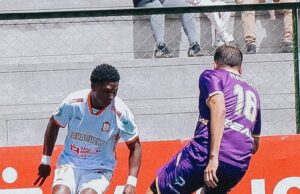 Partido que ganaba Ayacucho a Comerciantes Unidos 1-0 fue suspendido por arrojo de piedra a árbitro asistente