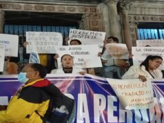 Médicos paralizan sus actividades y realizan plantón exigiendo la liberación del cirujano Miguel Angel Rivas Vilchez