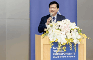 Ministro de Relaciones Exteriores Lin habla ante reporteros internacionales sobre avances diplomáticos