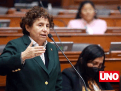 Congreso amonesta a Susel Paredes por permitir a personas trans usar baño de mujeres