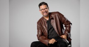 Fernando Cancel, la voz elegante de la salsa boricua, llega a Lima para celebrar la fuerza de la nueva generación salsera