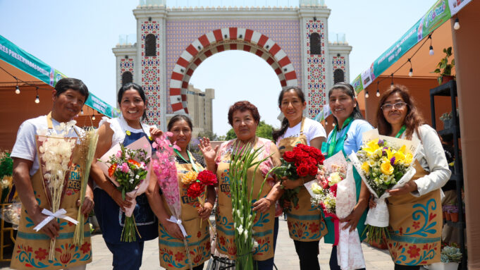 MIDAGRI impulsa cadena de valor de la floricultura con exhibición de más de 200 variedades en el Parque de la Amistad