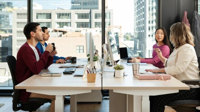 El nuevo valor de la oficina: cómo la presencialidad flexible fortalece la productividad y la cultura organizacional