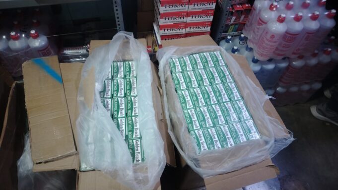 POLICÍA INCAUTA MILES DE CIGARRILLOS ILEGALES EN INMEDIACIONES DEL MERCADO CENTRAL