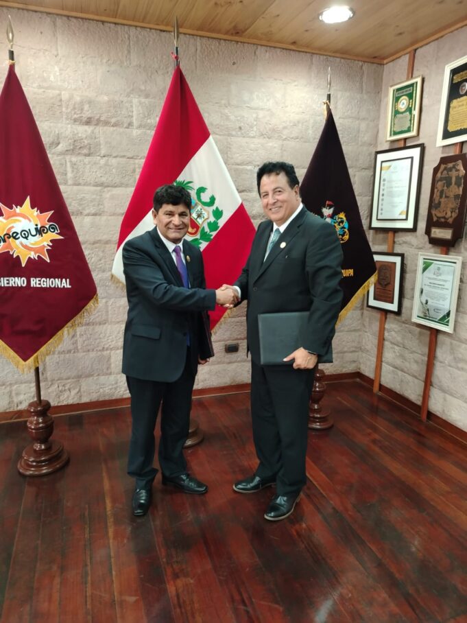 Región Arequipa y el IPEN apuestan por el desarrollo científico