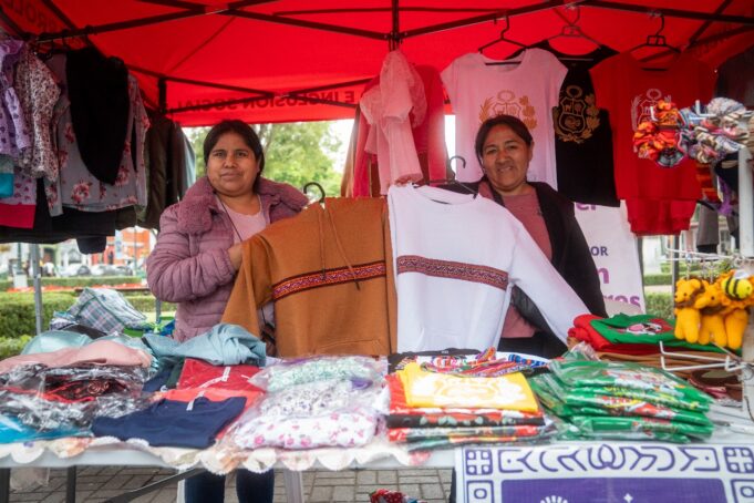 MIDIS a través de Foncodes impulsa autonomía económica de mujeres de ollas comunes y comedores populares en feria “Mujer Emprendedora 2025”