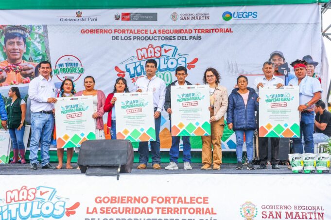 120 mil títulos para el agro: Gobierno sigue formalizando predios rurales para que más productores se beneficien con servicios del MIDAGRI