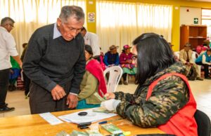 Midis a través de Pensión 65 despliega “carritos y avioncitos pagadores” en 240 localidades alejadas de 16 departamentos del país