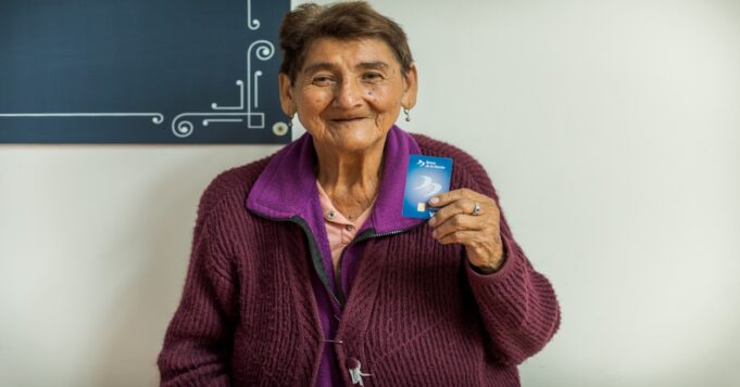 Midis: cerca del 88 % de usuarios de Pensión 65 cobra su subvención con tarjeta de débito en La Libertad