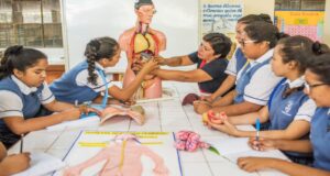 Más de 426 000 maestros reciben este mes el segundo tramo del aumento salarial