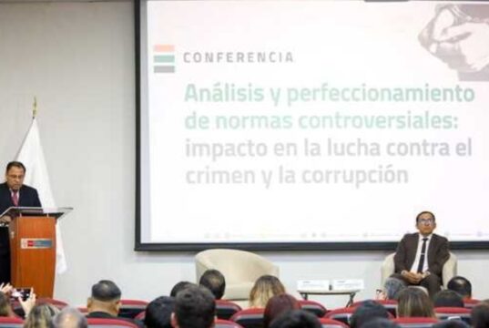 Ministro Martínez remarcó compromiso del Estado en la evaluación rigurosa del impacto real de leyes en labor de los operadores de justicia
