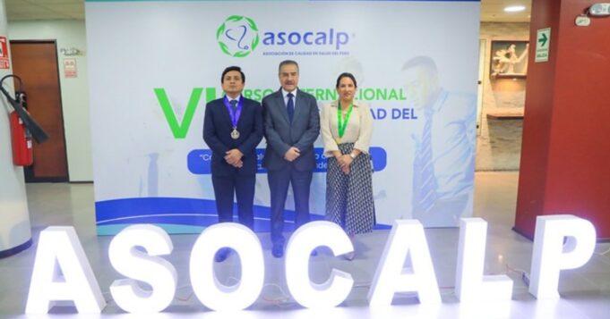 Ministro Luis Quiroz anunció comité de especialistas para elaboración del Plan Nacional de Calidad en Salud