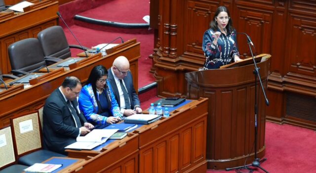 Ministra Lesly Shica sustenta presupuesto 2026 del Midis por S/ 7584 millones para atender a más de 10 millones de peruanos