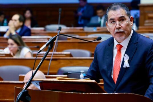 Ministerio de Educación sustenta presupuesto 2026 ante Pleno del Congreso