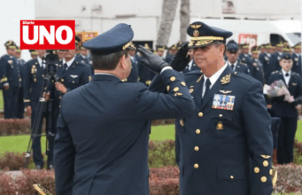 Mario Contreras asume el mando de la Fuerza Aérea del Perú con promesa de modernización