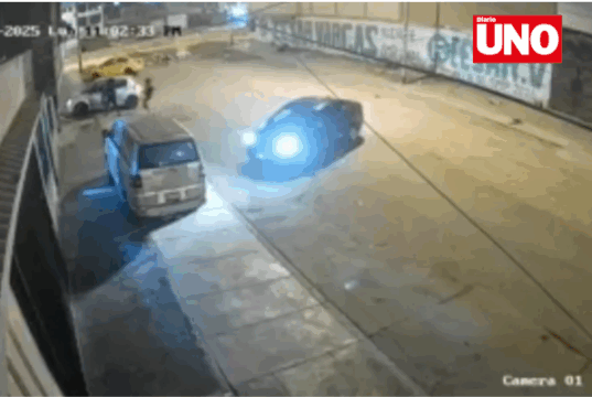 Roban auto a mujer en SMP, la extorsionan y la estafan cuando paga por recuperarlo