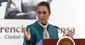 Sheinbaum califica de “desproporcionada” la decisión de Perú de romper relaciones tras dar asilo a Betssy Chávez