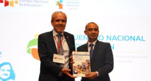 CNE entrega a la Asamblea Nacional de Gobiernos Regionales las prioridades educativas del país para el próximo quinquenio