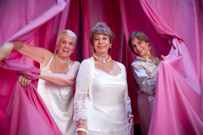 “MONÓLOGOS DE LA VAGINA”: obra teatral se despide de Teatro Marsano