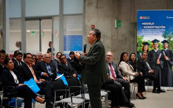 Coneau capacita a universidades para fortalecer la acreditación y el aseguramiento de la calidad