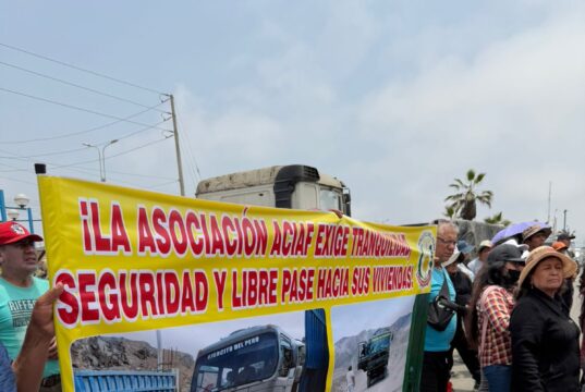 Ejército Peruano impidió el ingreso de 300 pobladores a sus casas en Punta Negra