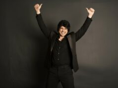 Óscar Gayoso regresa a los escenarios con un show renovado y lleno de humor