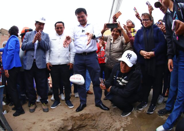 Gore Callao coloca primera piedra del Nuevo Colegio Divino Niño de Ventanilla