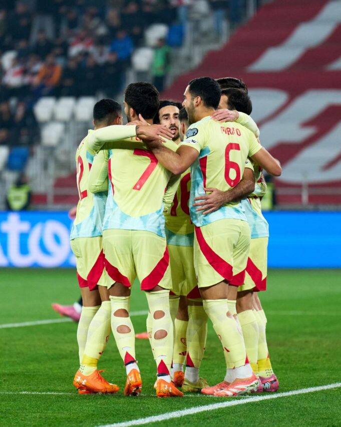 España a un paso de lograr el boleto al Mundial 2026 tras golear a Georgia 4-0 en Tiflis
