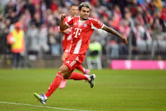 Colombiano Luis Díaz fue sancionado con tres fechas por su expulsión en triunfo del Bayern ante PSG