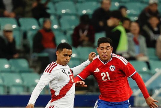 Selección Peruana perdió ante Chile 2-1 en último amistoso en Sochi-Rusia. Alex Valera anotó de penal