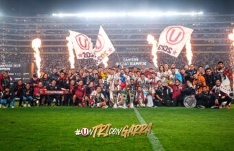 Universitario empató con Garcilaso 0-0 en celebración del Tricampeonato con su hinchada
