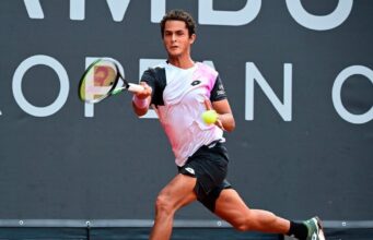 “Juanpi” Varillas avanzó a los cuartos de final del Bogotá 4 Challenger