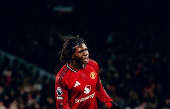 Manchester United volvió a sonreír en la Premier League al vencer a Newcastle 1-0