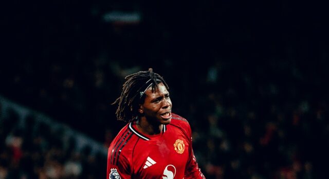 Manchester United volvió a sonreír en la Premier League al vencer a Newcastle 1-0