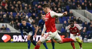 Arsenal mantiene liderazgo de la Premier League al superar 1-0 a Everton como visitante