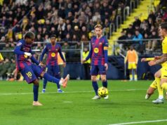 Líder Barcelona le ganó al Villarreal 2-0 de visitante y mantuvo los cuatro puntos sobre el Real Madrid
