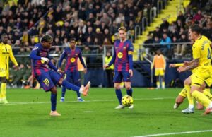 Líder Barcelona le ganó al Villarreal 2-0 de visitante y mantuvo los cuatro puntos sobre el Real Madrid