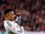 Real Maadrid goleó al Athletic Club 3-0 y sigue a un punto del líder Barcelona en la Liga de España