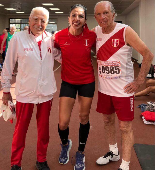 15-2-atletas peruanos