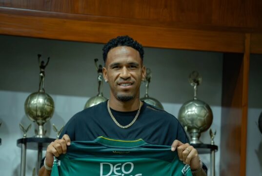 Arquero Pedro Gallese firmó hoy su contrato con Deportivo Cali de Colombia