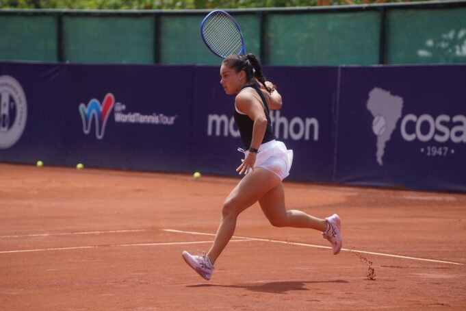 Lucciana Pérez se metió a semifinales del W15 Lima al vencer a Najah Dawson de Jamaica