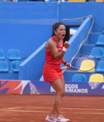 Lucciana Pérez y Juan Pablo Varillas lograron tres de oro en el tenis de los Bolivarianos