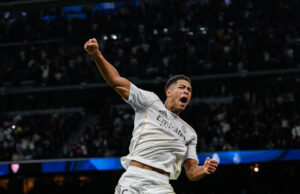 Real Madrid venció al Sevilla 2-0 y se acercó al líder Barcelona en la Liga de España